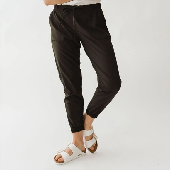 ALBION Jetsetters Black Pants - Picture 2 of 12